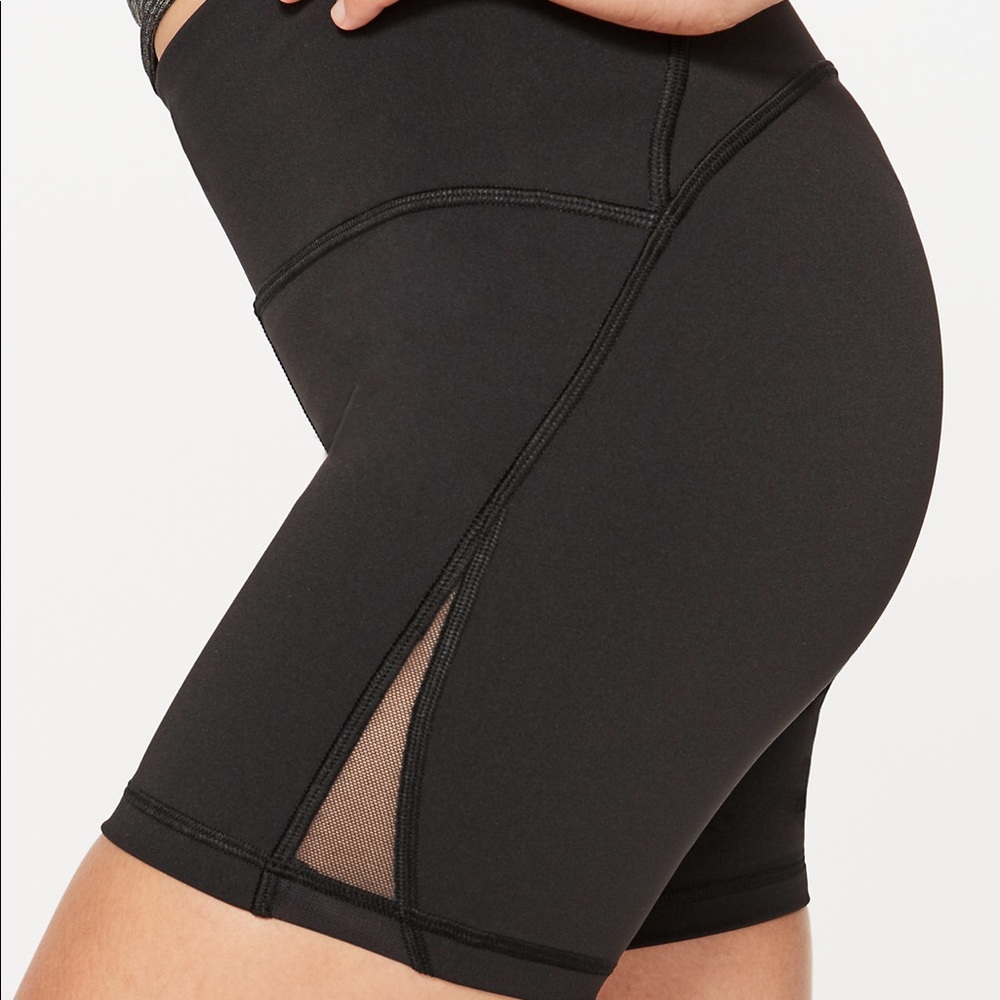 NWOT Lululemon bicycle shorts (sold out online)